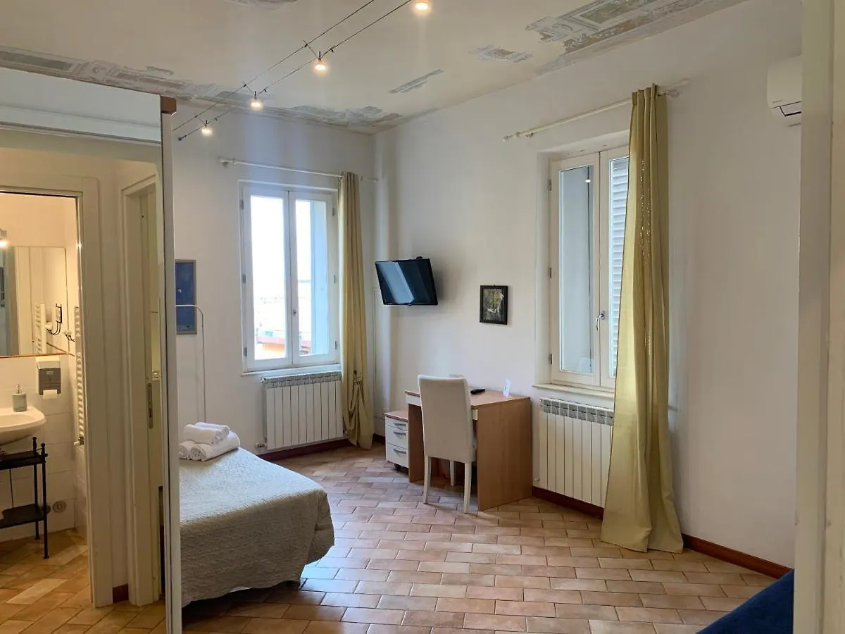Gh Paradiso - Apartments Siena 0*,  Italy